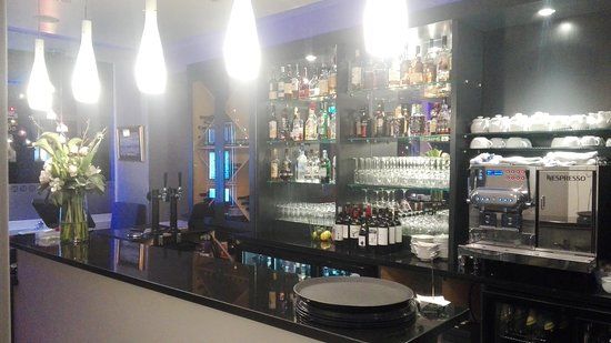 Michael's Steak & Seafood Bar